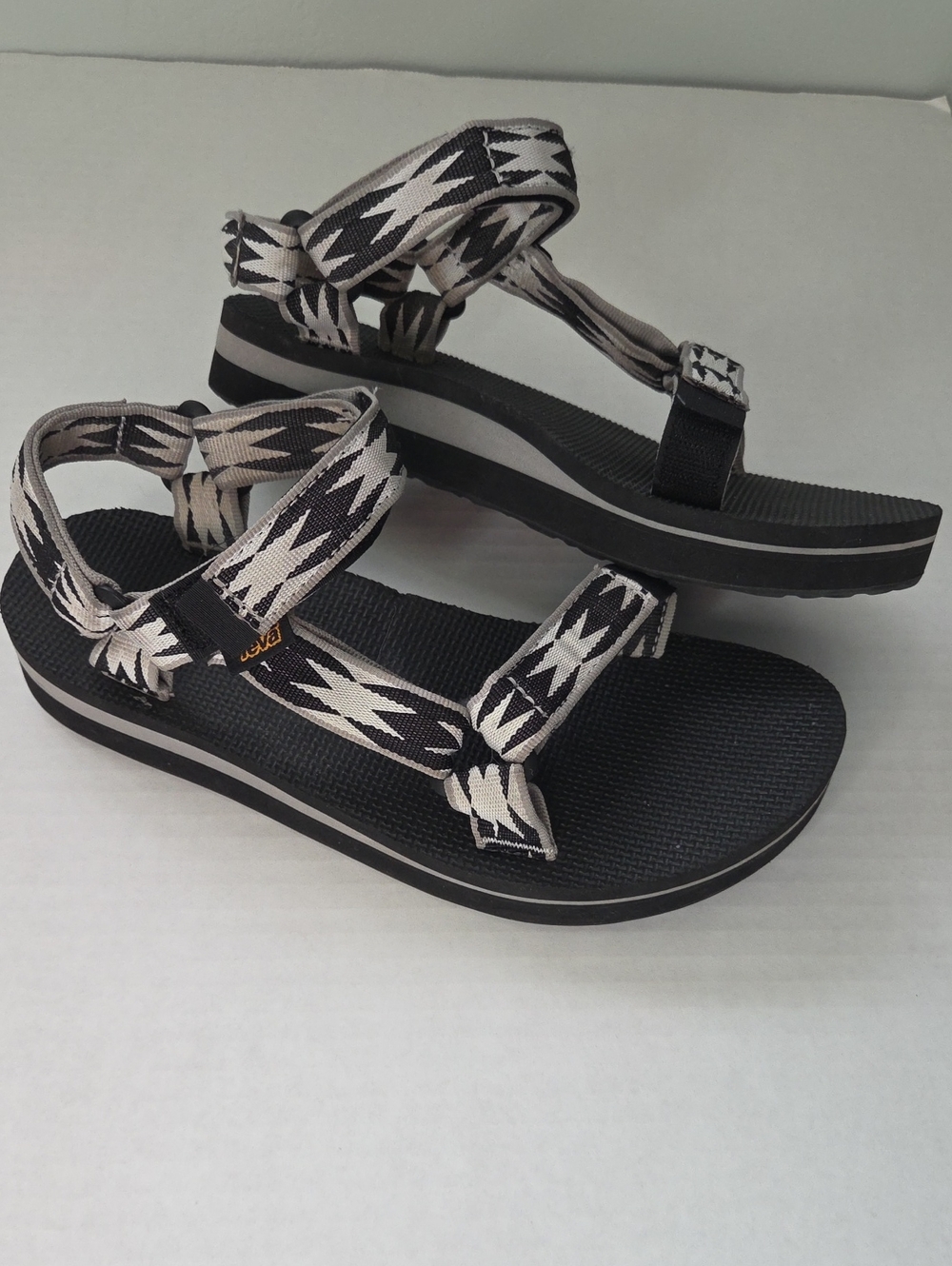 Teva Women’s Black & Cream Patterned Strappy Sandals. No Size Marked.